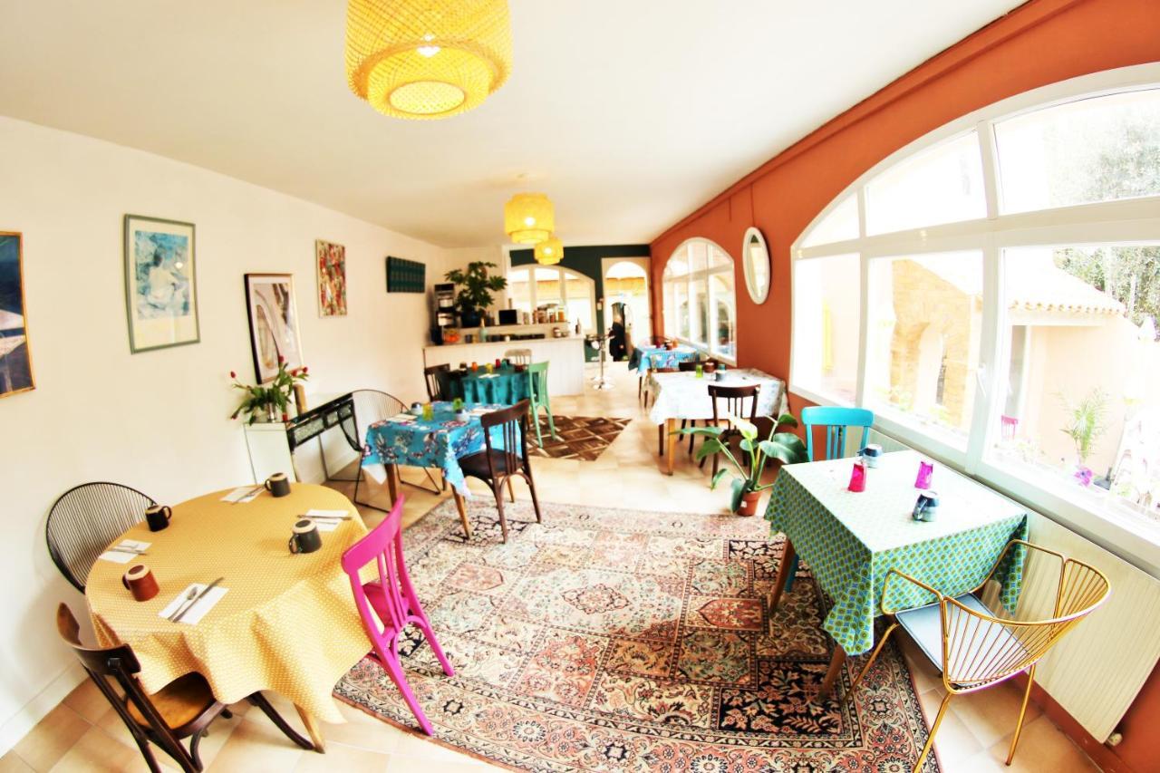 Hotel & Cantine De La Plage Les Sables-dʼOlonne Exteriör bild